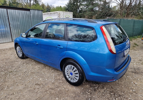 Ford Focus cena 15999 przebieg: 267000, rok produkcji 2011 z Wrocław małe 121